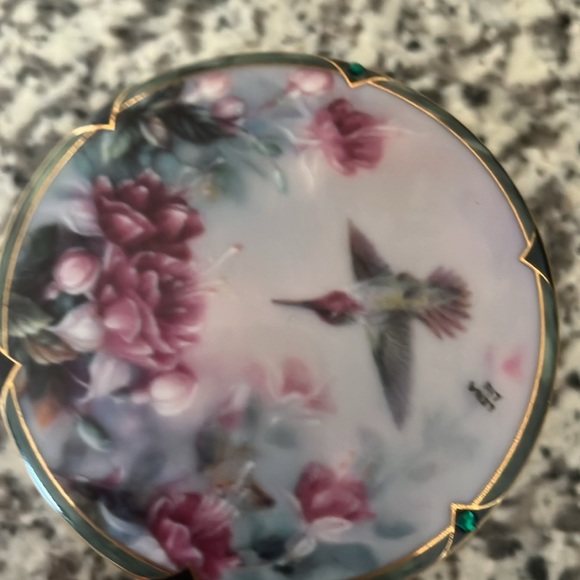 Set of six numbered hummingbird music boxes - Picture 2 of 7